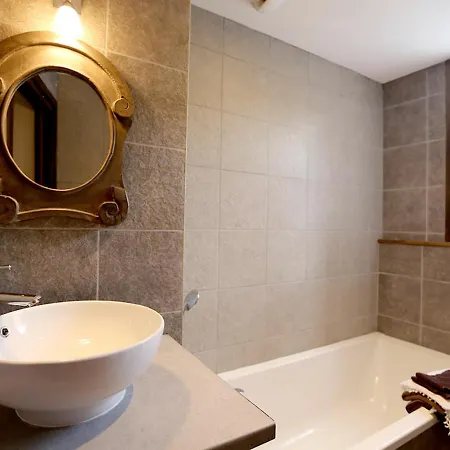 Apartment 4 Pieces Pour 8/9 Personnes, Expose Sud, Au Centre De Valloire, Proche Telecabine Et Loisirs - Fr-1-263-216 Valloire